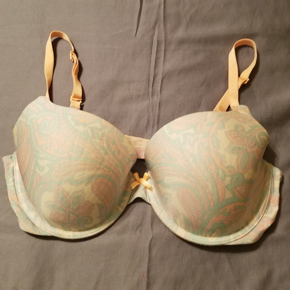 Victoria's Secrets padded bra